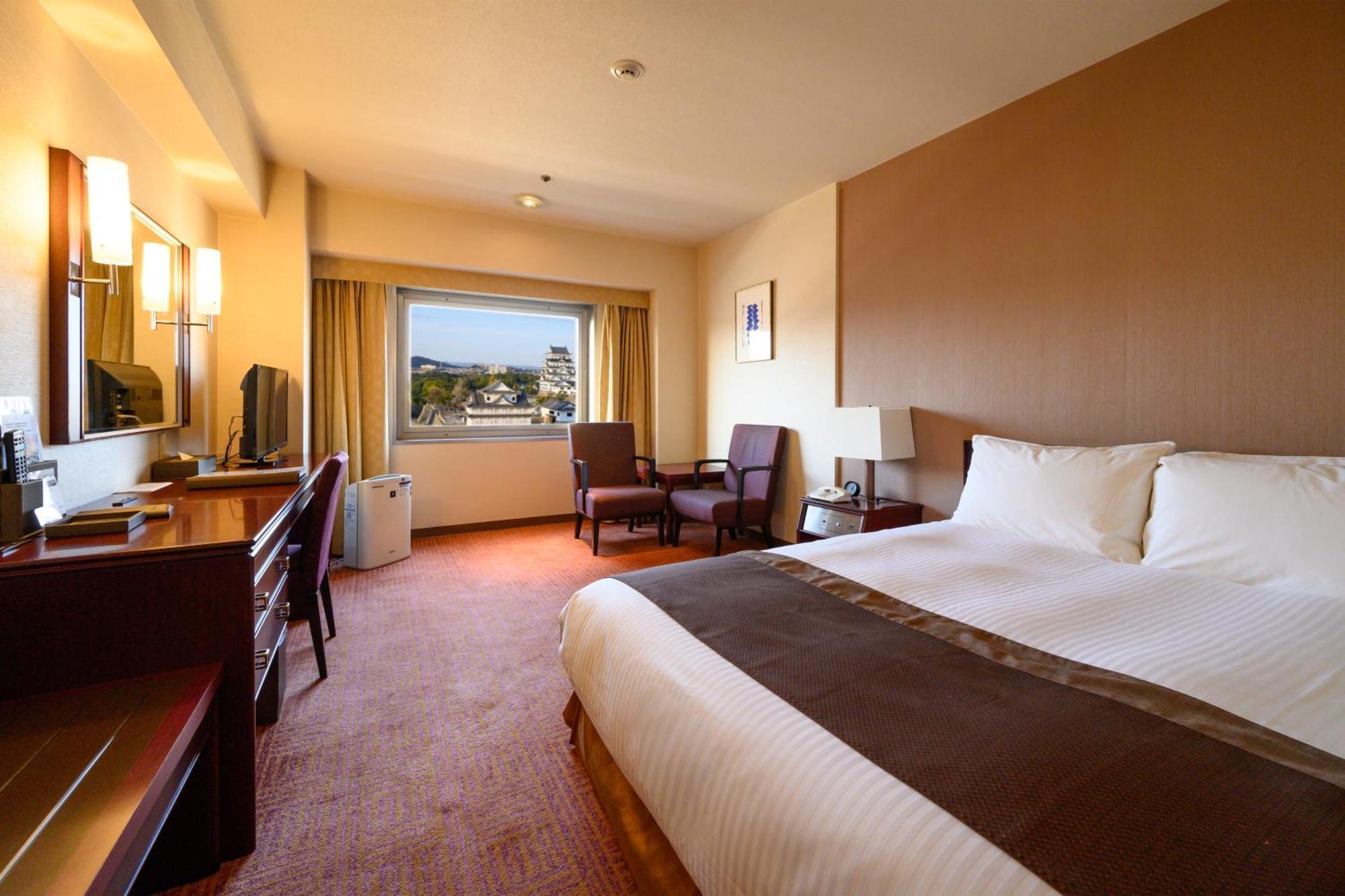 Fukuyama New Castle Hotel Bagian luar foto