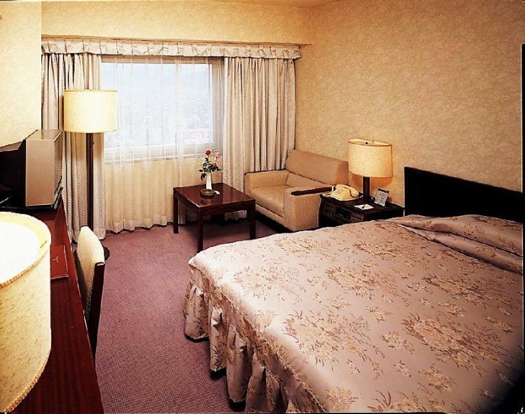 Fukuyama New Castle Hotel Bagian luar foto