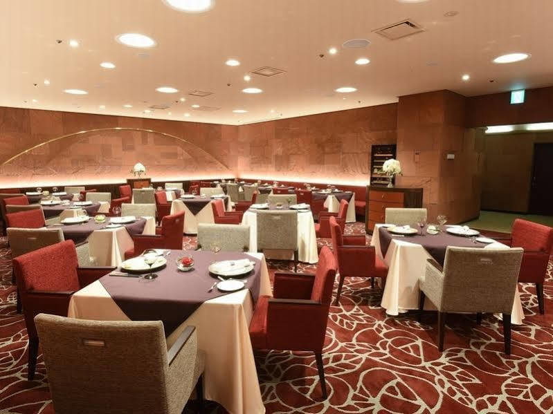 Fukuyama New Castle Hotel Bagian luar foto